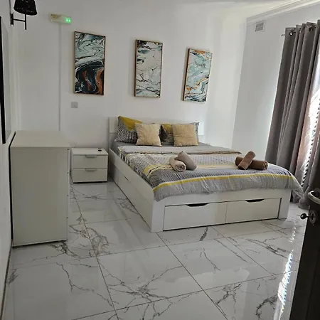 Appartement St Pauls Bay Modern Two Bedroom With Pool St. Paul's Bay